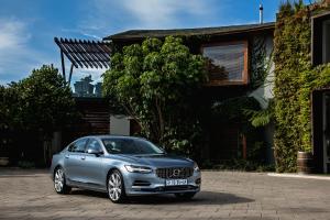 Volvo S90 D4 Inscription 2017 года